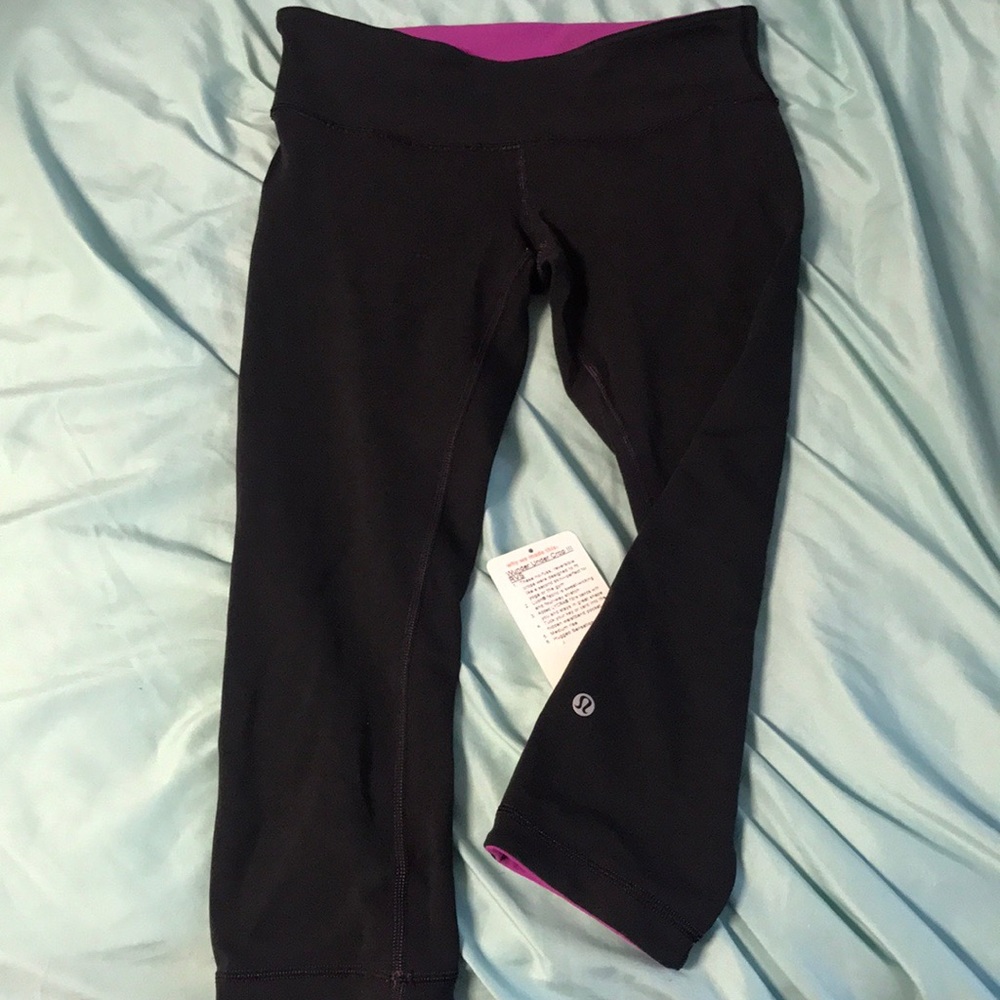 Lululemon Wunder Under III ReversibleCrops Size 8